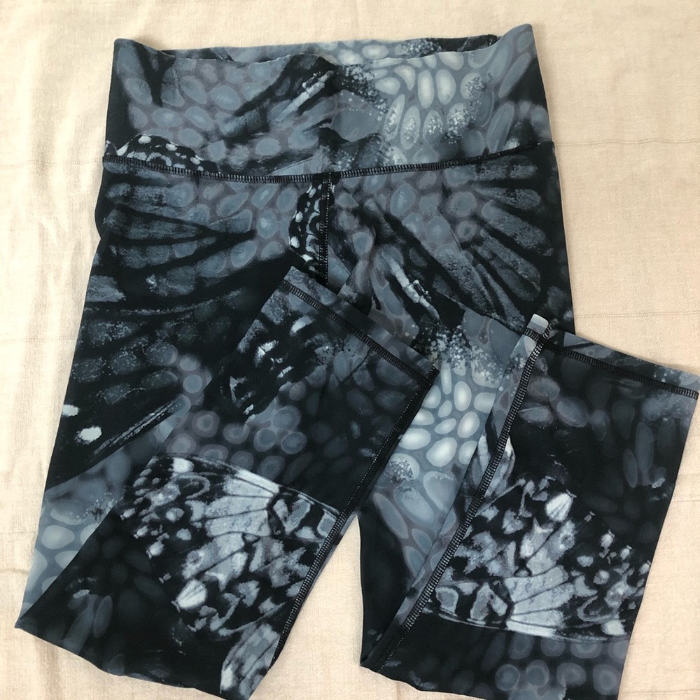 Champion cropped workout leggings butterfly print